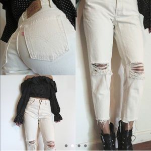 Vintage Distressed Levis 550 Jeans